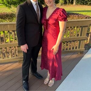 Red Jacquard satin puff sleeve dress